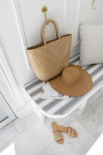 Load image into Gallery viewer, IMPERIAL WHITE MARBLE TILE
