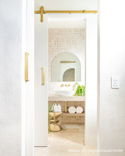 Load image into Gallery viewer, CLASSIC TRAVERTINE TUMBLED 30mm PAVER
